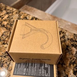 Dyson flyaway attachment